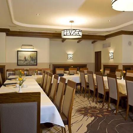 Koenig Hotel 4*