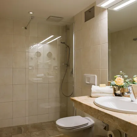 Koenig Otel 4*