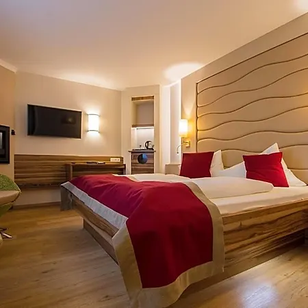 Koenig Hotel 4*