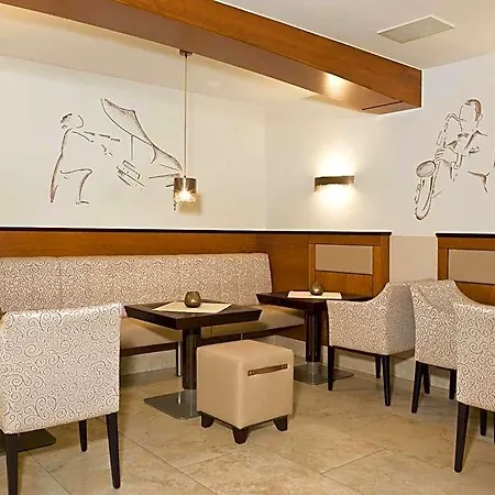 Koenig Hotel 4*