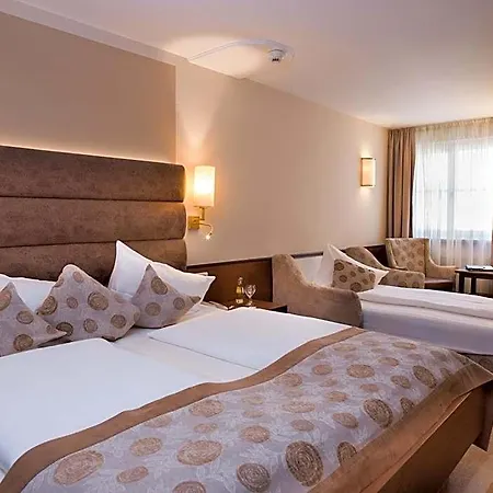 Koenig Hotel 4*