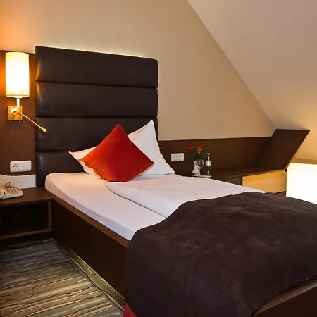 Otel Koenig 4*