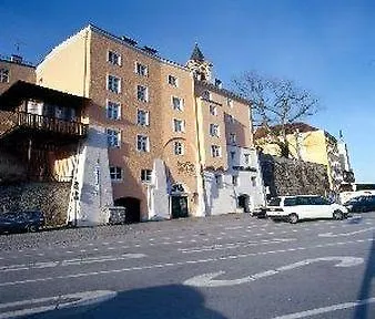 Koenig Hotel 4*