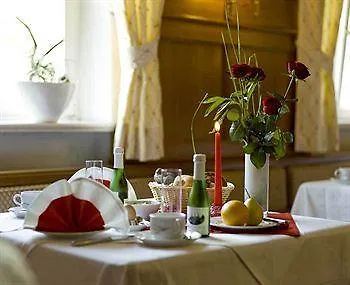 König Szálloda 4*