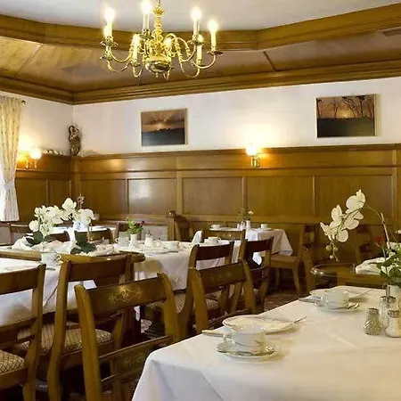 Hotell Koenig 4*